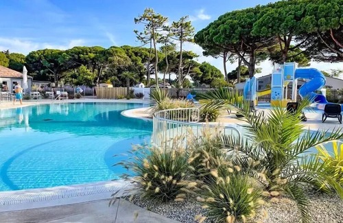Le Bois-Plage-en-Re House | Campsite Le Suroit* - Mobile Home Relax 3 Rooms 4 People