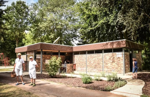 Saint-Leu-dEsserent House | Campsite Le Pré des Moines * - Mobile home VERVEINE + 2 bedrooms 2 to 6 people - 2 pers. included in the tariff