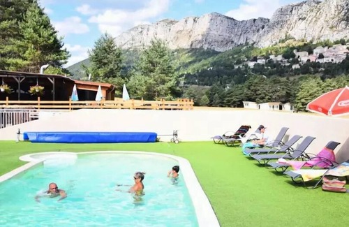 Saint-Auban House | Campsite Tikayan La Pinatelle* - Mobile home Idaho Eco 3 rooms 4 people Air-conditioned