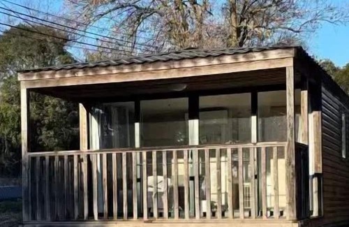 Le Muy House | Campsite Tikayan La Prairie * - Safari Classic 3 room apartment for 4 people Air-conditioned