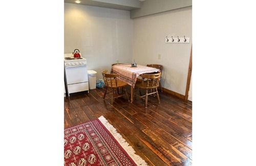 Greene County Cabin | Campstay in a country cabin nestled by hills of TN !