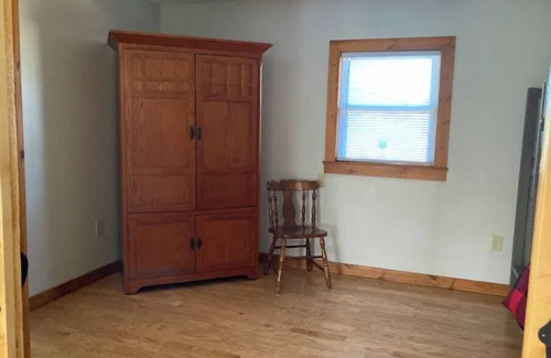Greene County Cabin | Campstay in a country cabin nestled by hills of TN !