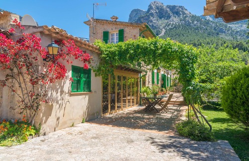 Biniaraix Villa | CAN ALTES - Lovely villa with private pool at the foot of the mountains. Free WiFi