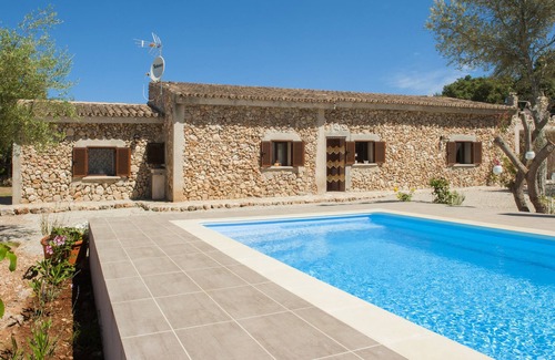 Costitx Villa | CAN BARRERA - Villa with private pool in Costitx. Free WiFi.