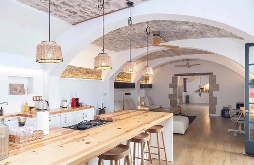 Caldes d'Estrac Villa | Can Boada Historic XVI cent. Villa Barcelona 5 min. walk to beach Renewed