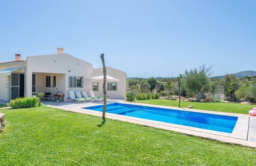 Arta Villa | CAN COLOMER FERRAGUT - Modern villa with private pool in the countryside. Free WiFi.