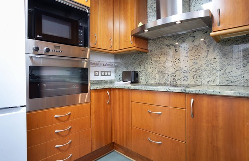 Sant Andreu de Llavaneres Apartment | Can Sans - quiet community