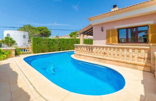 Badia Gran Villa | Can Fama - Three Bedroom Villa, Sleeps 6