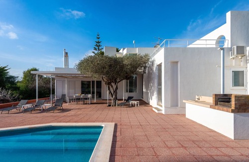 Can Furnet Villa | CAN LLUC Holiday Home with Wi-Fi, Air Conditioning, Pool, Garden and Sun Terrace