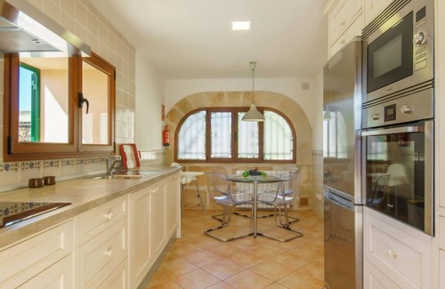 S Horta House | Can Marines des cami des carro by Interhome