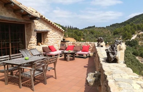 Prat de Comte Ski Chalet | Can Miqueló: Casa familiar rústica