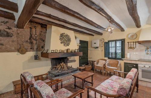Serra de Alms House | Can Pere Martí