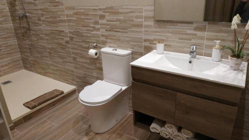 Fonalleras Apartment | CAN PLANAS , Estudio Familiar