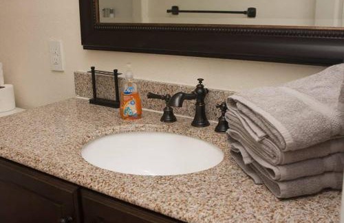 Lawton Apartment | Can't get closer to Fort Sill then this!