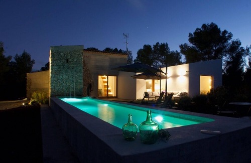 Sant Pere de Ribes Villa | Can Tomeu Capdet: Private Villa for 6 with pool, 10 mins from Sitges in Nature.