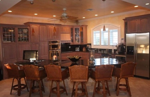 Summerland Key House | Canal Front (Deep Water) Tropical Villa