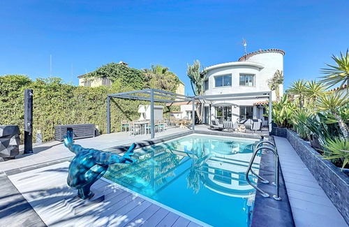 Empuriabrava Ski Chalet | Canal - Magnifica Villa con piscina privada y a