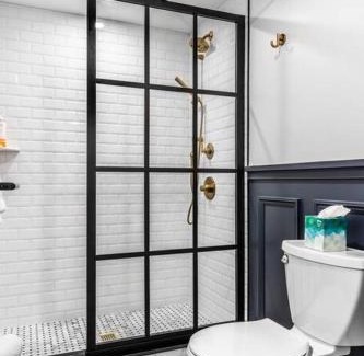 Bangor Apartment | Canal View, DTWN Bangor, Steps to great Restaurants, Room # 210
