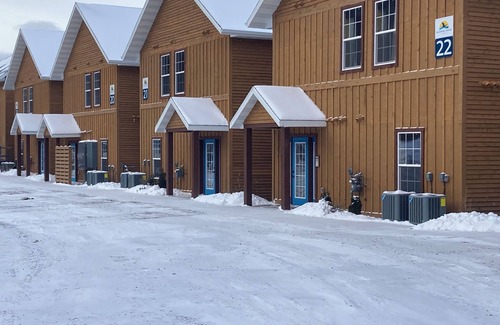 Houghton Cabin | Canal View Trailside Cabin 23A