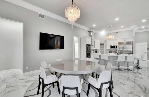 Apollo Beach House | Canalfront Luxury Retreat in Apollo Beach with Dock