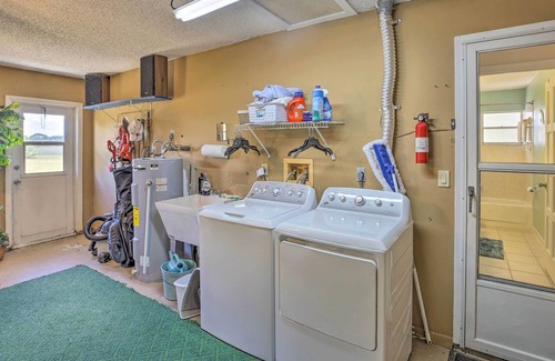 Highland House | Canalfront Sebring Retreat < 4 Mi to Raceway!