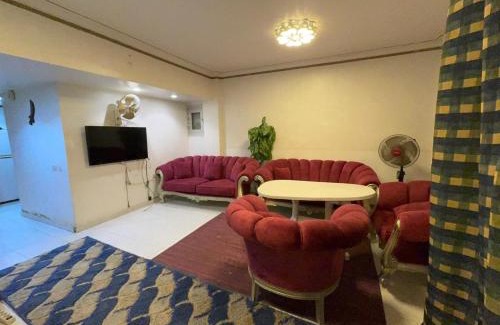 Shurtah al-Dakhlah Ski Chalet | Canary beach reasort