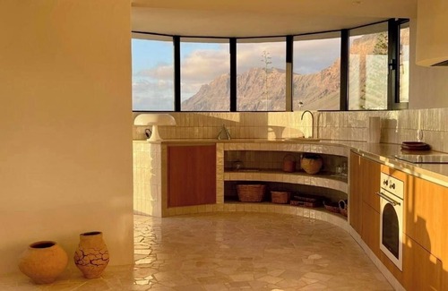 Urbanizacion Famara Villa | Canaryislandshost I Risco Suite Lanzarote