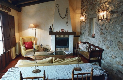 Montanchez House | Canchalejo Rural House, authenticity and beauty