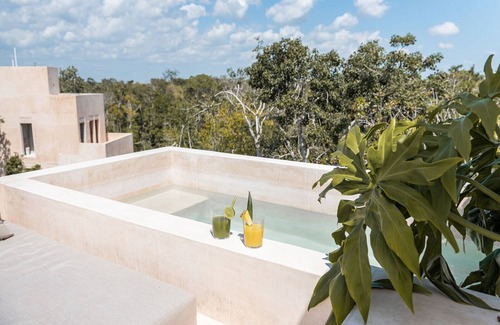 Ek Balam Village Villa | Candela Uno: Spacious 4-bedroom villa with WiFi, AC in charming Tulum