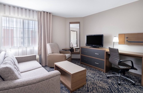 Elkhart Hotel | Candlewood Suites Elkhart by IHG