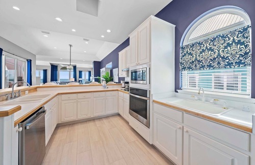 Morgantown House | 🌊🍬 Candy Land – Beachfront Home w/Private Plunge Pool + Rooftop Deck