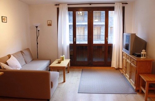Canfranc-Estacion Apartment | Canfranc Estación Apartment in the Aragonese Pyrenees