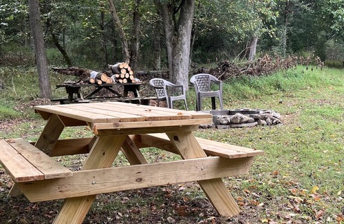 Springfield House | Cannon Cliffside River Retreat- FREE WIFI