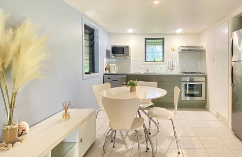 Nelly Bay Ski Chalet | Canopy Chalet 4, Nelly Bay