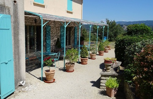 Lacoste House | Cante Grillet en provence au pied du Luberon LACOSTE (84480) Chambre NAIS