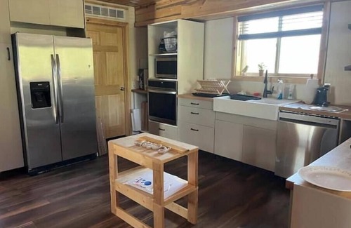Marysvale Cabin | Canyon Creek Vacation Rental