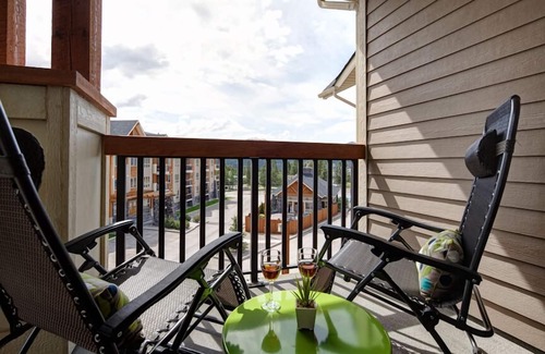 East Kootenay Villa | Canyon Ridge - Outdoor Hot Tub, Seasonal Pool - Stay for 3 nights/Pay for 2*