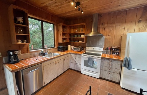 Carmel Valley House | Canyon views and country vibe in sunny Carmel Valley