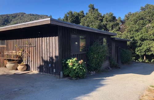 Carmel Valley House | Canyon views and country vibe in sunny Carmel Valley