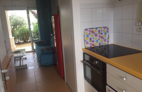 Cap d'Agde Apartment | CAP D'ADGE ROCHELONGUE T2 CABIN IN RDJ (Clim+WiFi fibre) TERRACE, SWIMMING POOL