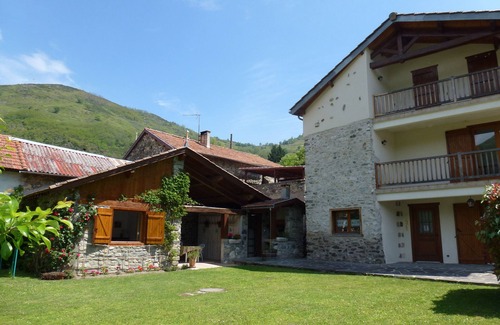 Arnave Ski Chalet | Cap D'arnave, au Carrefour des Vallées