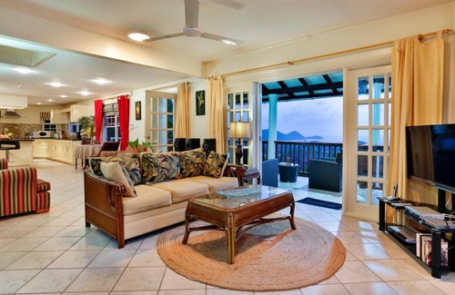 Cap Estate Villa | Cap Estate Villa Sleeps 8 Pool Air Con WiFi