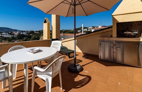 Llanca Apartment | Cap Ras 03 - Comfortable apartment with sea views