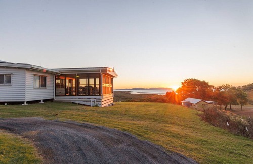 Curtis Island House | Cape Keppel Lodge -Cape Keppel Beach
