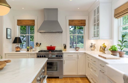 Cape Porpoise Cottage | Cape Porpoise village with harbor views. Walk to shops and restaurants.