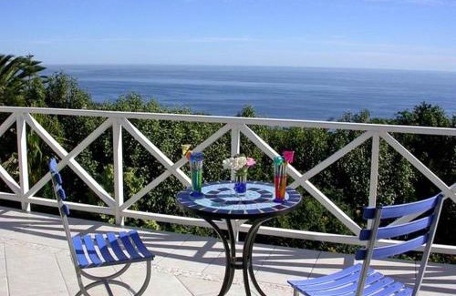 Camps Bay House | Cape Rose Cottage - Penthouse in Camps Bay