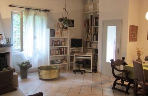 Capiago Intimiano Villa | Capiago Intimiano: House / Villa - Capiago IntimianoHouse with garden