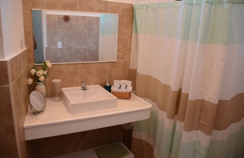 Bahia de la Academia Bed & Breakfast | Capitan Max B&B