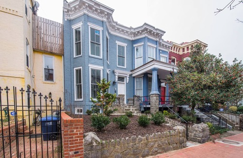 Stanton Park House | Capitol Hill/US Senate/US Capitol/Monuments. Three Bedroom/2.5Baths. Gorgeous!