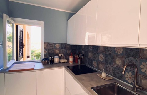 Pischina Salida Villa | Capo Caccia villa with sea view with communal pool and beach